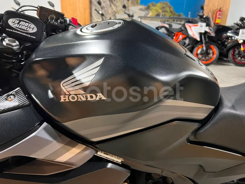 Honda CBR500R - Vista 67