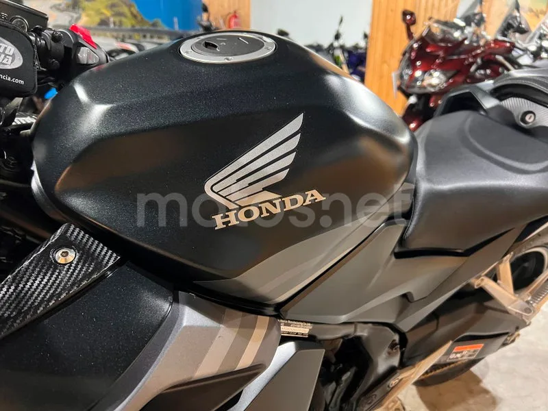Honda CBR500R - Vista 68
