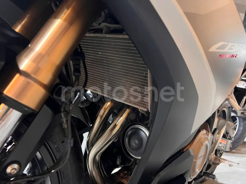 Honda CBR500R - Vista 73