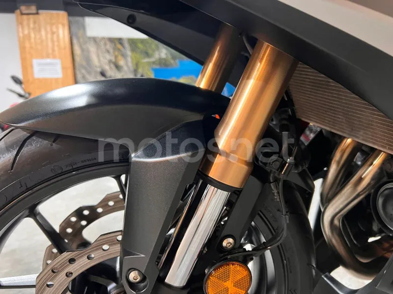 Honda CBR500R - Vista 74