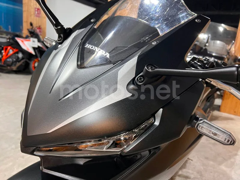 Honda CBR500R - Vista 79