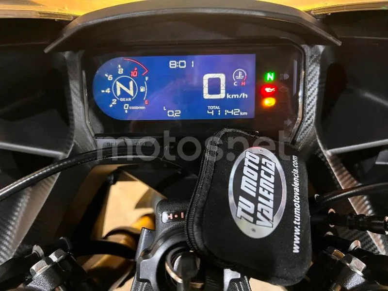 Honda CBR500R - Vista 81