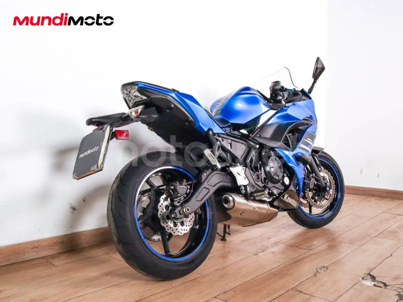 Kawasaki Ninja 650 - Vista 3