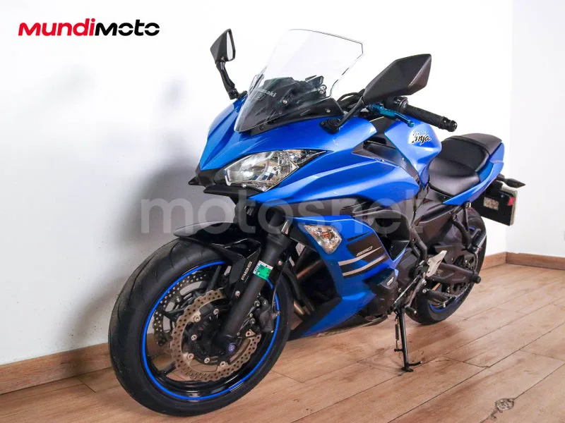 Kawasaki Ninja 650 - Vista 7