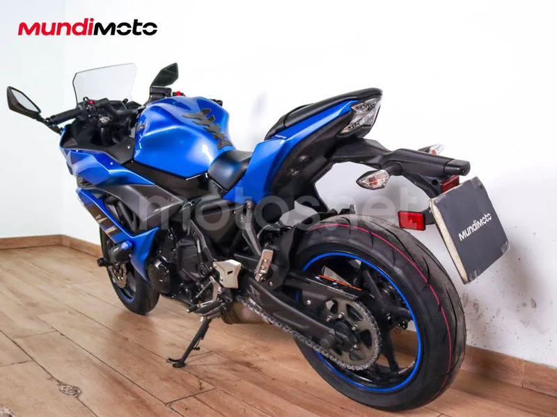 Kawasaki Ninja 650 - Vista 8