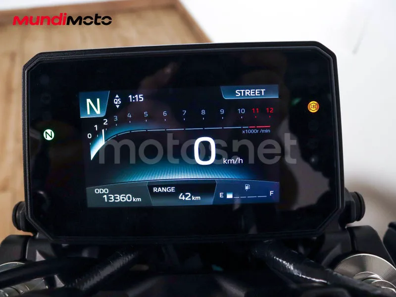 Yamaha MT-09 - Vista 12