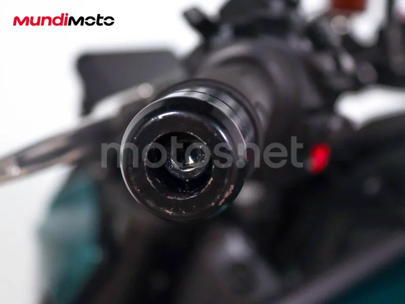 Yamaha MT-09 - Vista 17