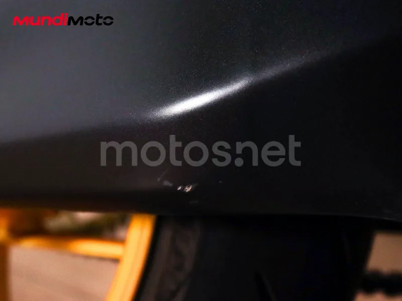 Yamaha MT-09 - Vista 20