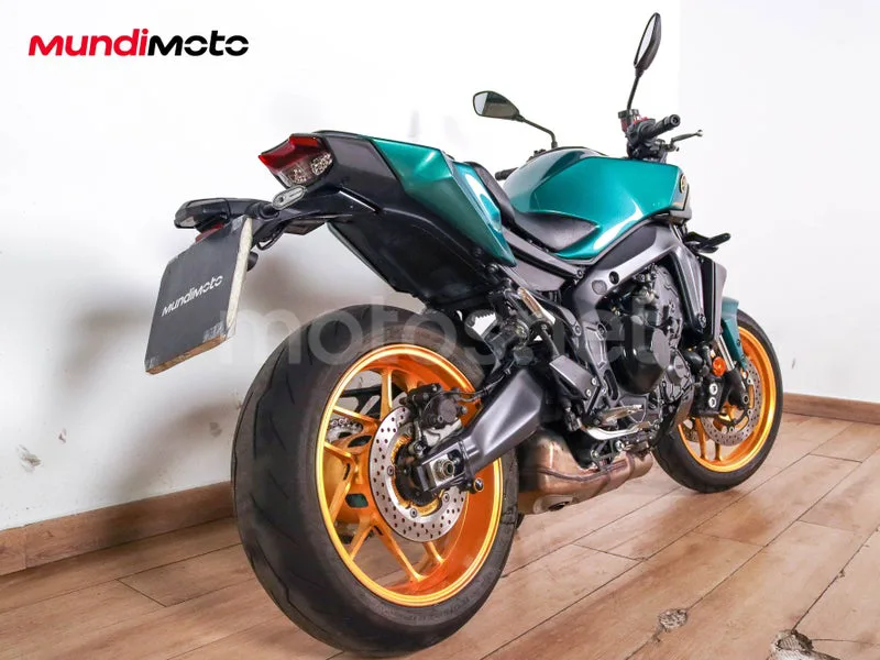 Yamaha MT-09 - Vista 3