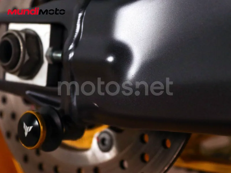 Yamaha MT-09 - Vista 21