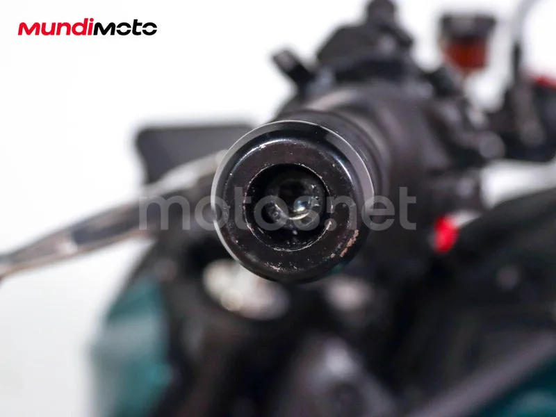 Yamaha MT-09 - Vista 25