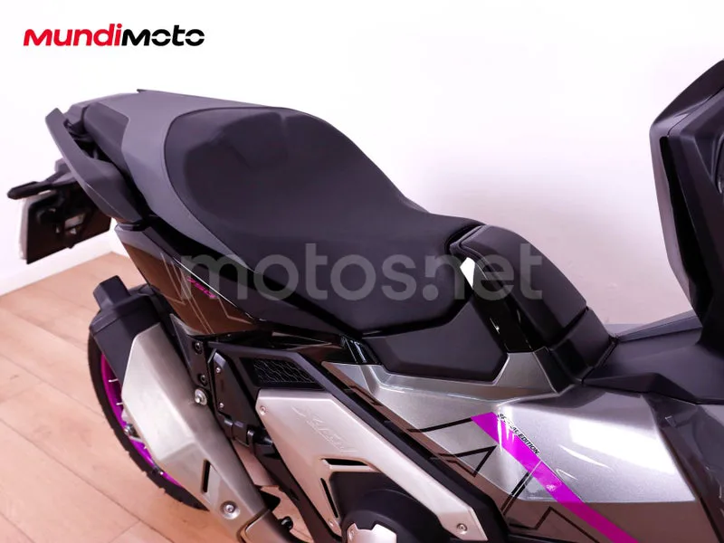 Honda X-ADV - Vista 19