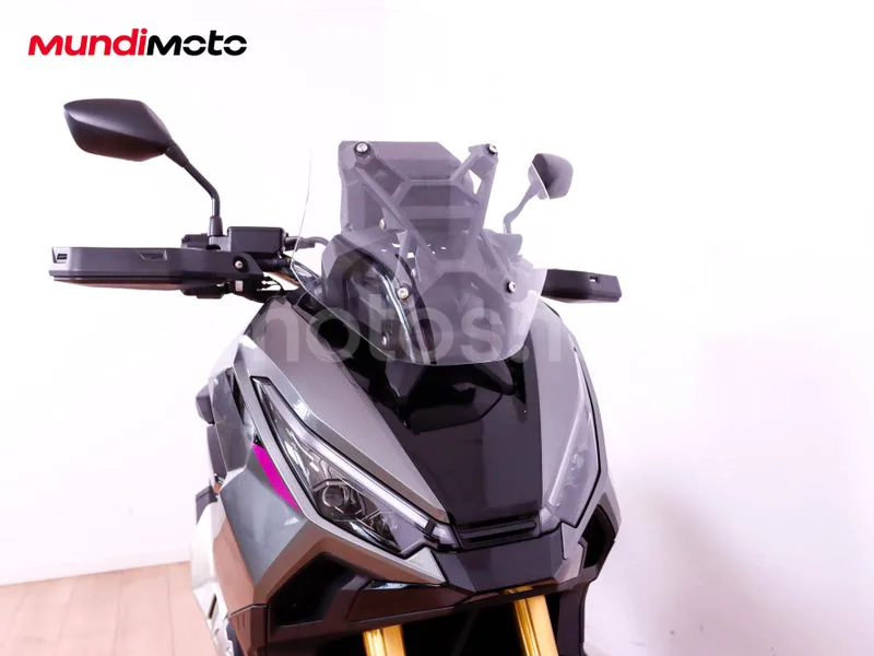 Honda X-ADV - Vista 5