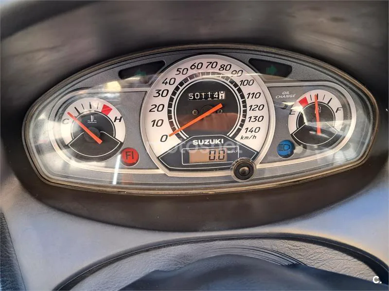 Suzuki Burgman 125 - Vista 5