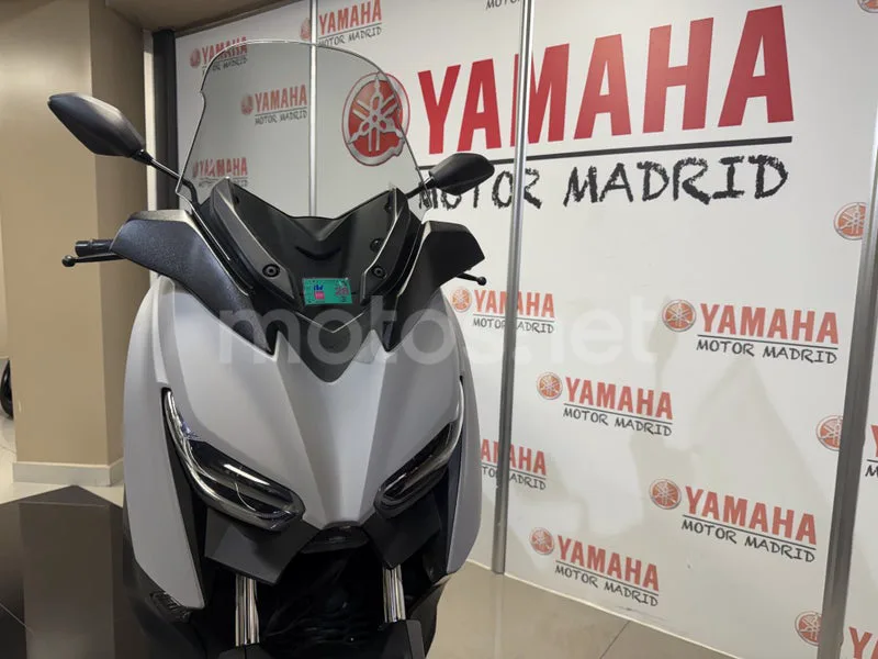 Yamaha XMAX 125 - Vista 5