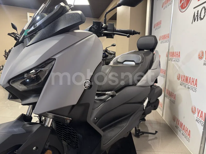 Yamaha XMAX 125 - Vista 6