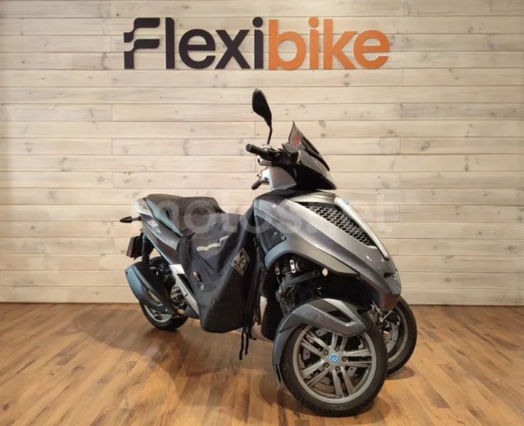 Piaggio MP3 3290 € 2019 Madrid - 1