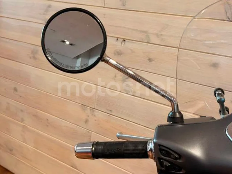 Vespa GTS 300 - Vista 11