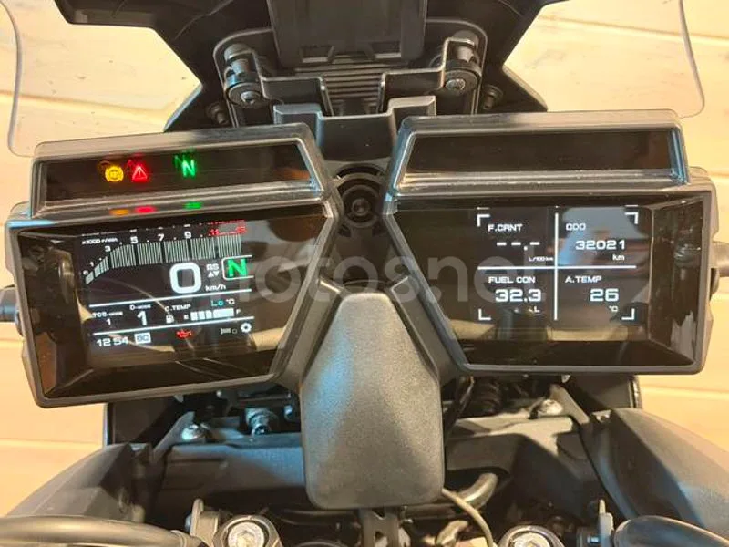 Yamaha Tracer 9 - Vista 13