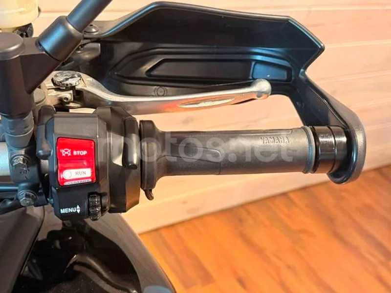 Yamaha Tracer 9 - Vista 14