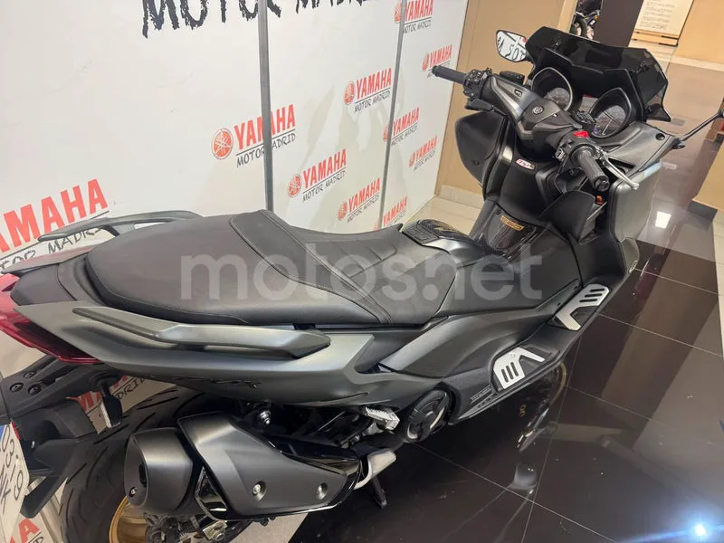 Yamaha TMAX 560 - Vista 5
