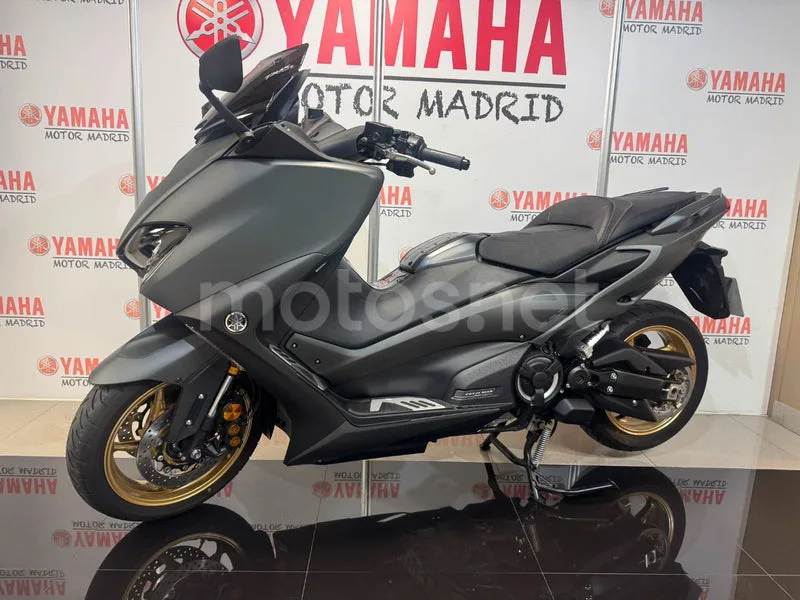 Yamaha TMAX 560 - Vista 6