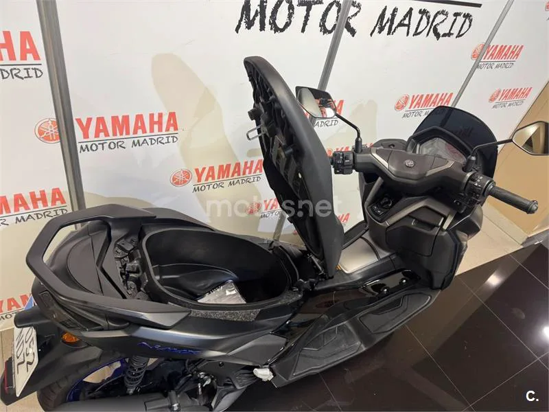 Yamaha NMAX - Vista 6