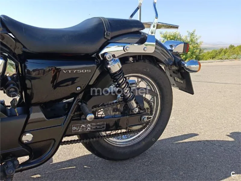 Honda VT750S - Vista 7