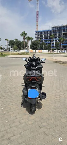 Honda Forza 125 - Vista 4