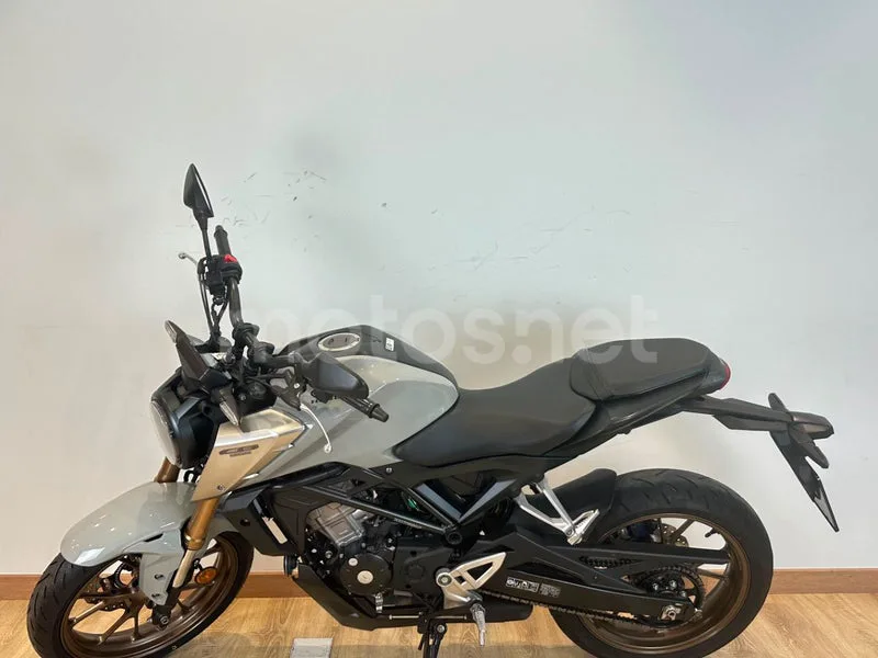 Honda CB125R 3500 € 2022 Barcelona - 1