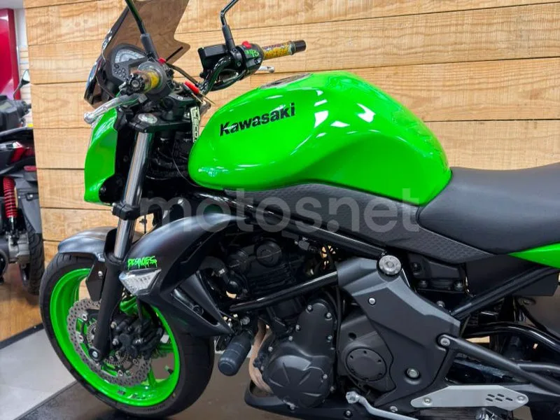 Kawasaki ER-6n - Vista 28