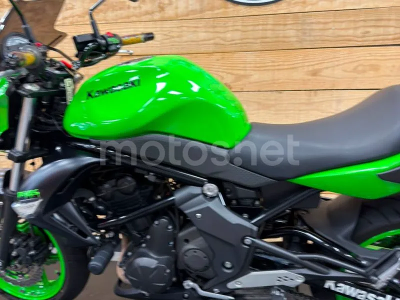 Kawasaki ER-6n - Vista 29