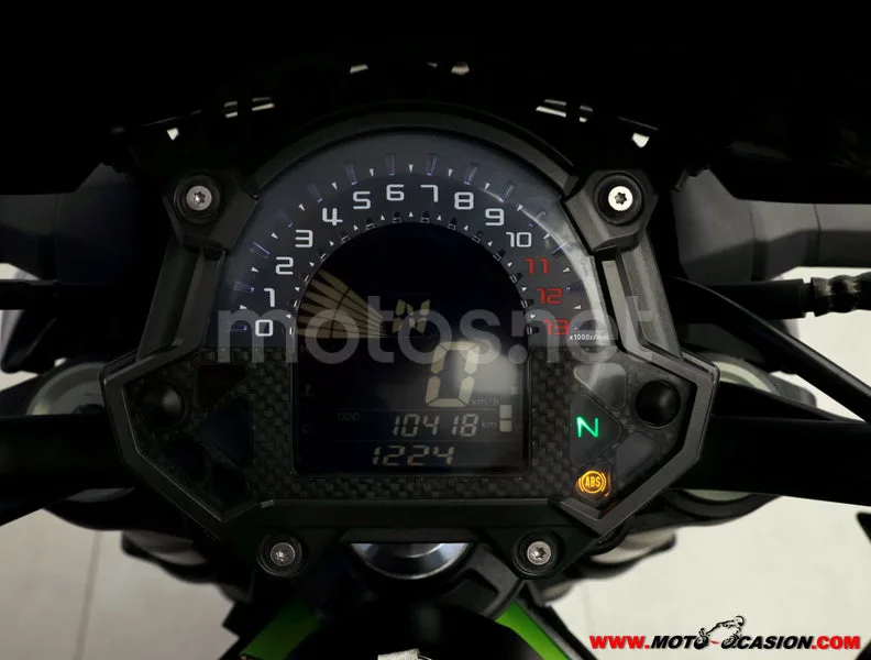 Kawasaki Z900 - Vista 6