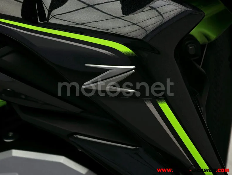 Kawasaki Z900 - Vista 9