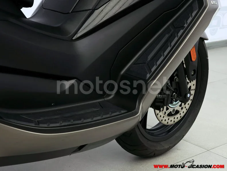 Kymco Super Dink 125 - Vista 5
