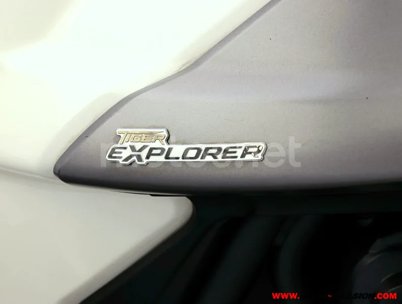 Triumph Tiger Explorer - Vista 9