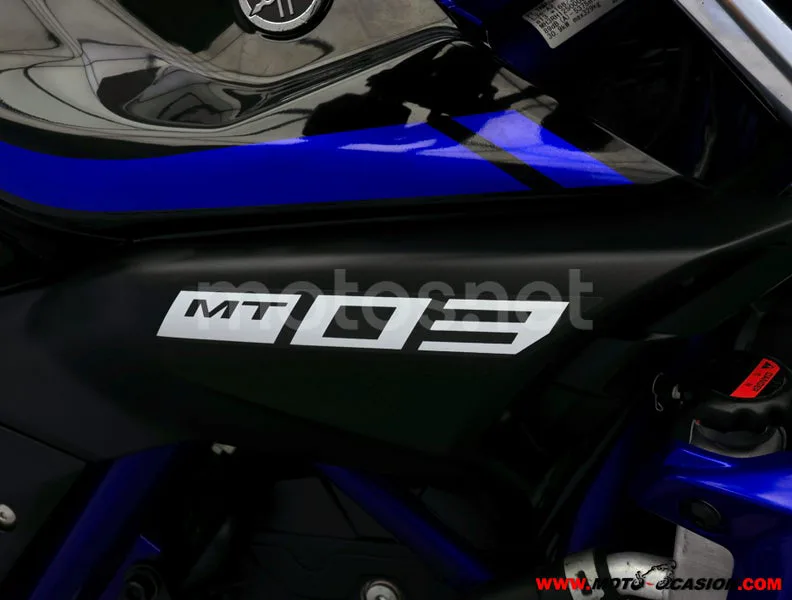 Yamaha MT-03 - Vista 9
