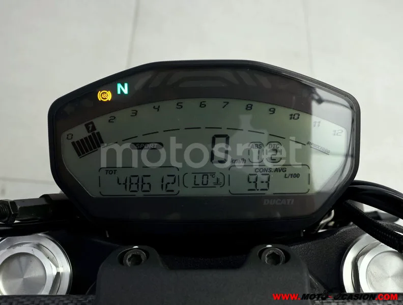 Ducati Monster 821 - Vista 6