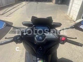 Yamaha XMAX 125 - Vista 9