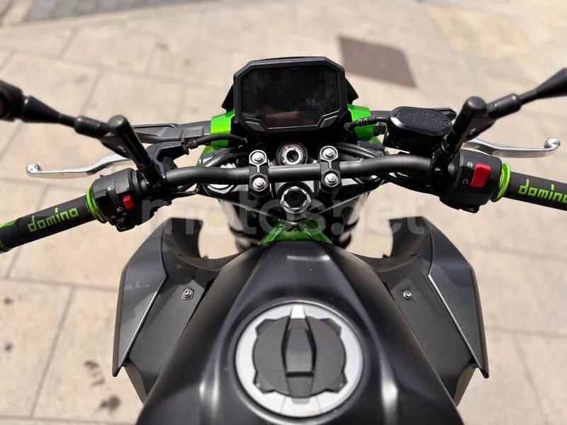 Kawasaki Z500 - Vista 13