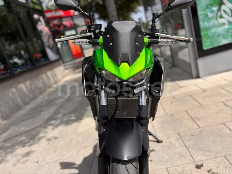 Kawasaki Z500 - Vista 5