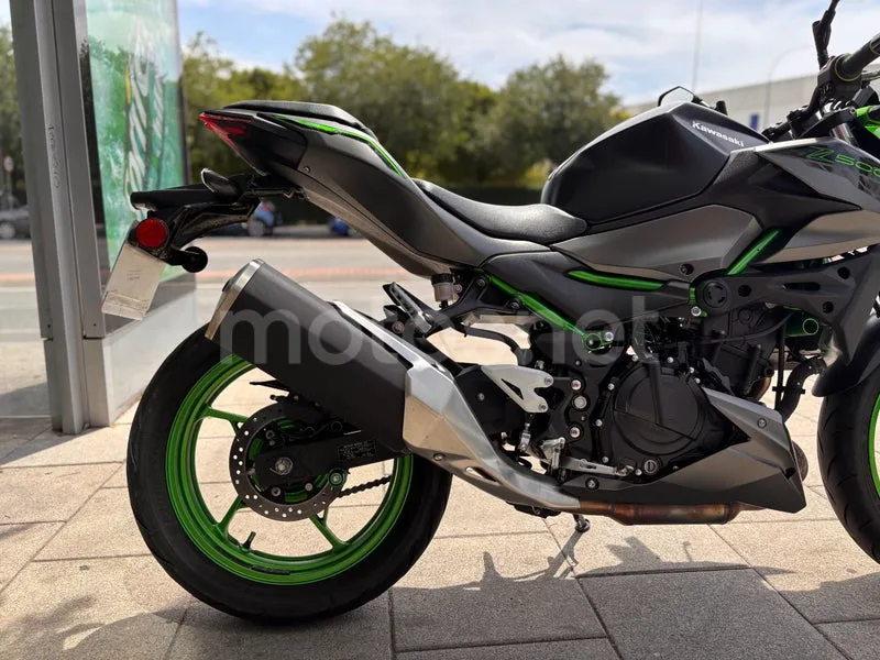 Kawasaki Z500 - Vista 8