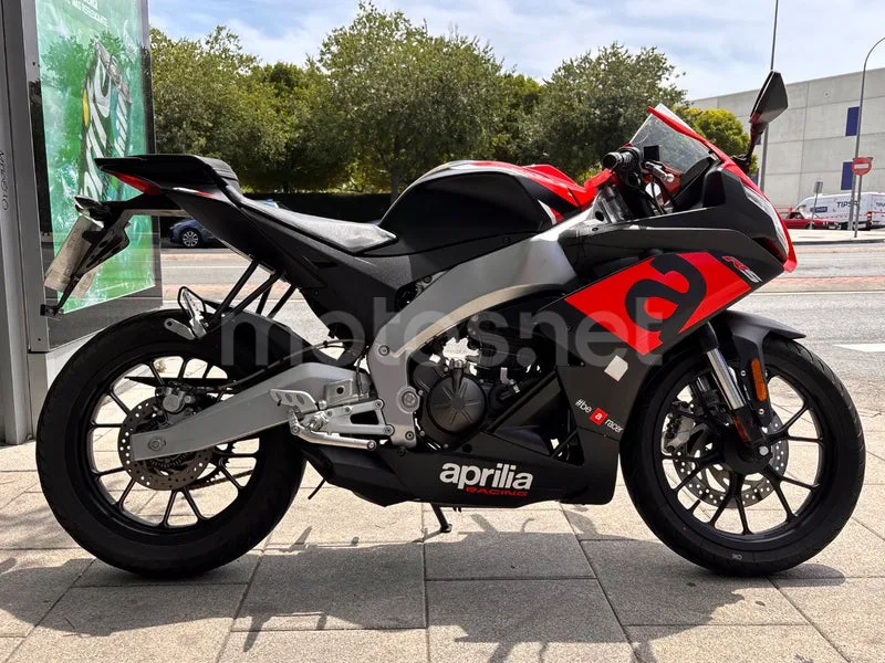 Aprilia RS 125 - Vista 6