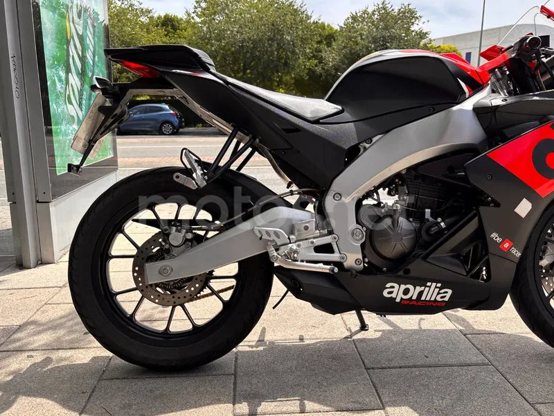 Aprilia RS 125 - Vista 8