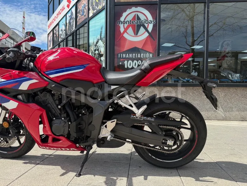 Honda CBR650R - Vista 3