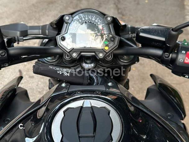 Kawasaki Z900 - Vista 5