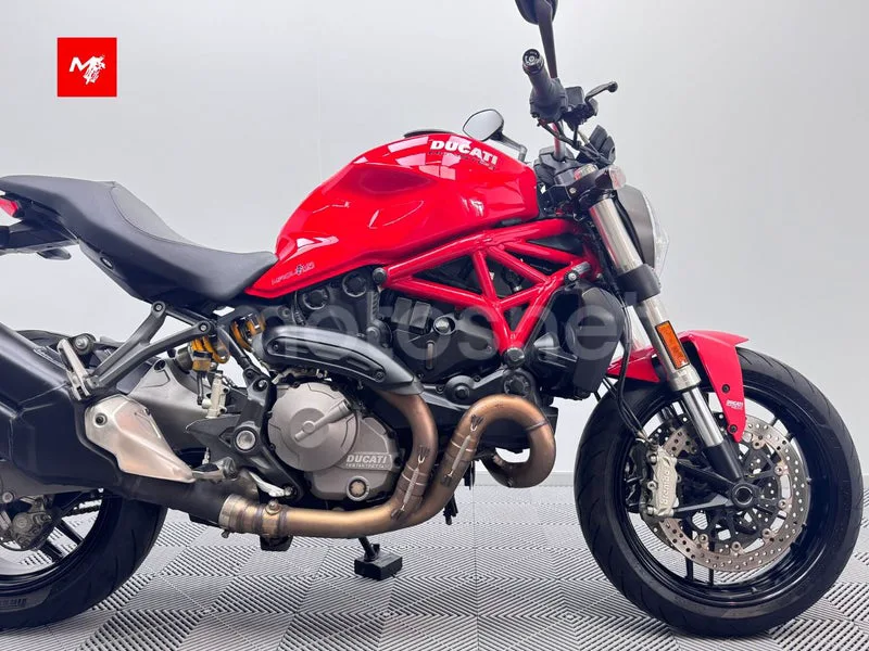 Ducati Monster 821 - Vista 3