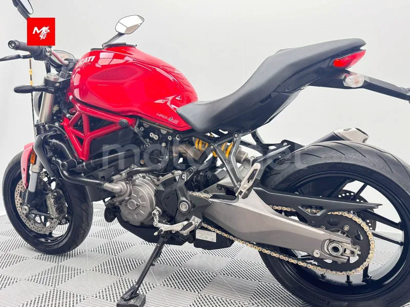 Ducati Monster 821 - Vista 8