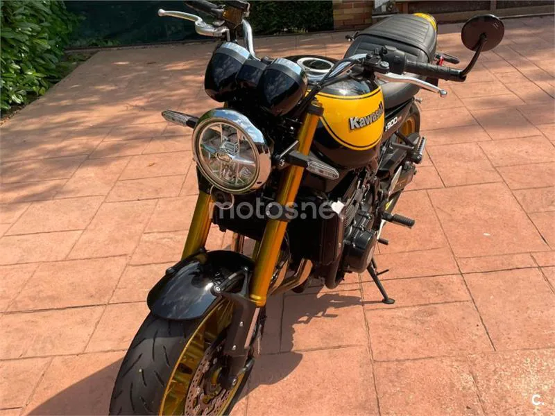 Kawasaki Z900RS - Vista 3