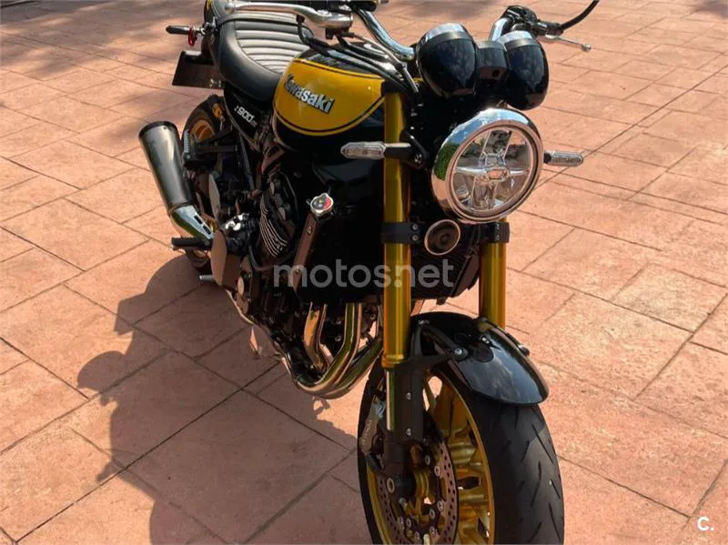 Kawasaki Z900RS - Vista 4